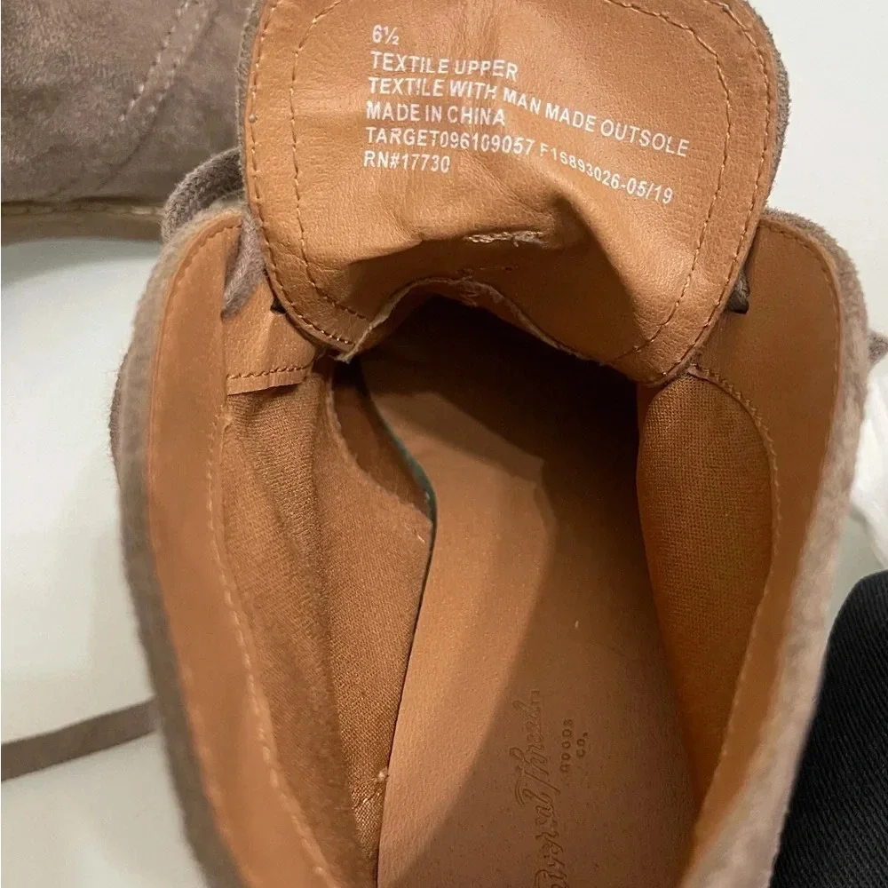 Universal Thread Tan Ankle Lace Up  Booties 6.5 - Picture 7 of 7